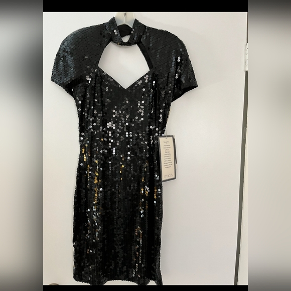80's Vintage Black Sequin Cocktail Dress - Picture 4 of 4